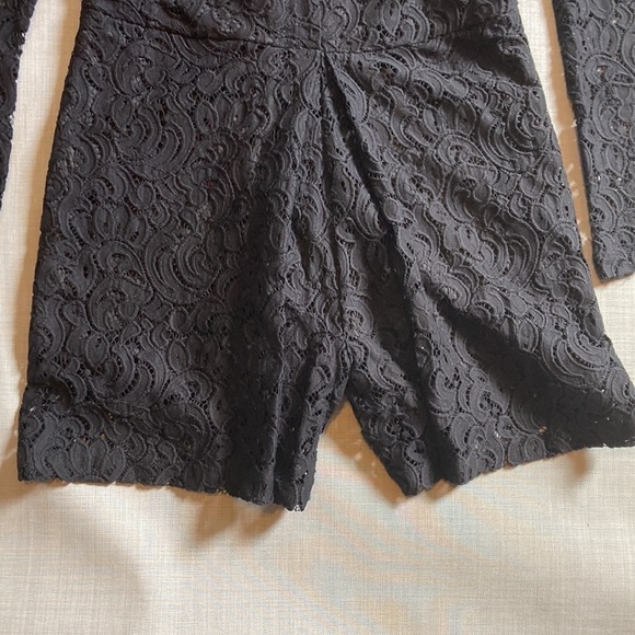 Alexia Admor Long sleeve lace romper size medium with pockets boutique designer - Picture 7 of 15